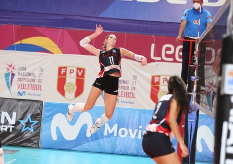 Svájcból érkezett amerikai a MÁV Előre SC-ST Solar röplabdacsapat új igazolása